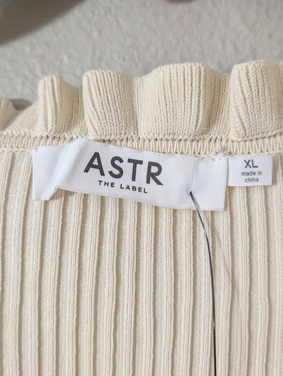 Astr The Label Cream Ruffled Ribbed Button-Front Cardigan - Picture 7 of 9